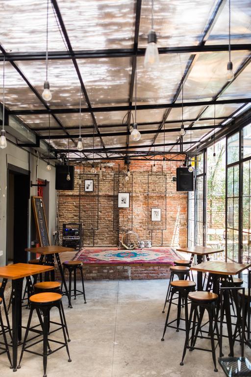 Destil Hostel Tirana Exteriér fotografie
