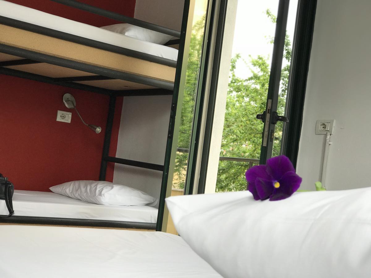 Destil Hostel Tirana Exteriér fotografie
