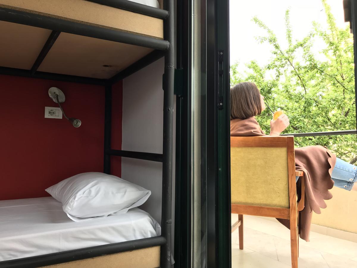 Destil Hostel Tirana Exteriér fotografie